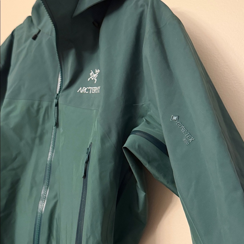 Arc'teryx Beta AR Men’s jacket - Picture 8 of 14